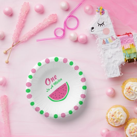 Eén op een meloen op de eerste verjaardag papieren kommen (Feest)