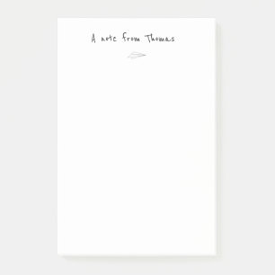 Een opmerking van het papieren vliegtuig post-it® notes