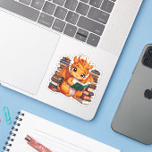 Een Oranje Dragon Reading Sticker (Laptop met iPhone)