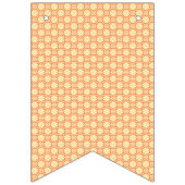 Een oranje en witte achtergrond met een motief vlaggetjes (Tweede vlag)