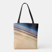 Een orbitale zonsondergang voor de kust van Baja C Tote Bag (Achterkant)