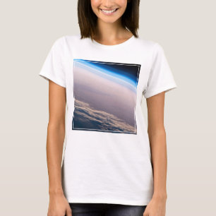 Een orbitale zonsondergang voor de kust van Cabo S T-shirt