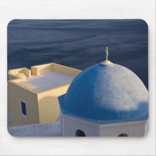Een orthodoxe kerk nabij de zee, Oia Santorini Muismat