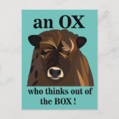Een Os Die Buiten De Kist Denkt Briefkaart (Voorkant)