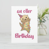 Een Otter Birthday wil graag een goede otter-volwa Kaart (Staand voorkant)