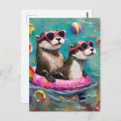 Een otterpaar op vakantie in een drijvende ring briefkaart (Voorkant / Achterkant)