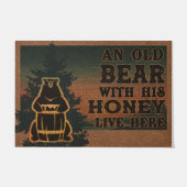 Een oud Beer met zijn honing hier. Deurmat (Voorkant)