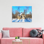 Een oud huis op het sneeuwcanvas canvas afdruk (Insitu (Woonkamer))