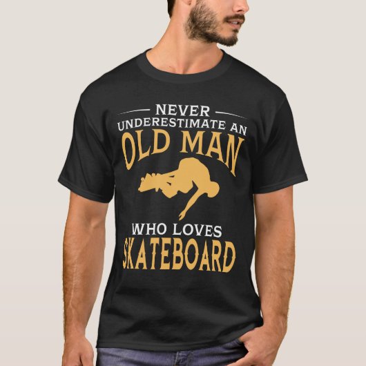 Een oud Man dat van skateboard houdt T-shirt (Voorkant)