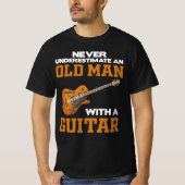 Een oud Man met een gitaar zwarte T-shirt (Voorkant)