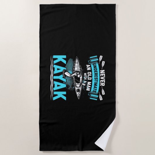 Een oud Man met een Kayak Strandlaken (Voorkant)