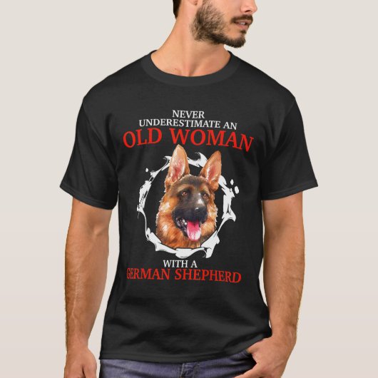 Een oud Man nooit onderschatten met een Duitse sch T-shirt (Voorkant)