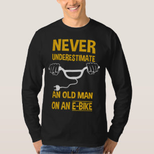 Een oud Man op een e-bike grappig T-shirt