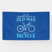 Een oud Man op een fiets Spandoek (Horizontaal)