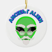 Een oude Alien Keramisch Ornament (Voorkant)