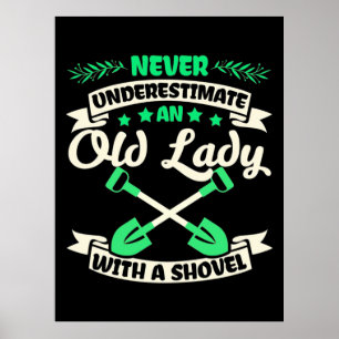 Een oude dame tuin met een schoen poster