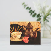 Een oude, gefaseerde Tea Time Post Card Briefkaart (Staand voorkant)