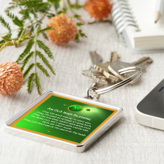 Een oude Ierse zegen Shamrock Sleutelhanger (Zijkant)