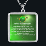 Een oude Ierse zegen Zilver Vergulden Ketting<br><div class="desc">Elegant,  uniek goudkleurig juweel met een smaragdgekksteen en shamrock inset met een oud Iers gebed in Saint Paddy's Day ("St. Patty"). Levendige 3D-edelstenen en zeer nauwkeurig ontworpen,  3D-modellering en rendering door Bulgaars Lumini (c).Deel van de serie Hyper Talismans. .Een elegant en klassiek ontwerp met een oud perkament.</div>