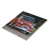 Een oude rode 2CV-wagen met een lachende vrouw Tegeltje (Zijkant)