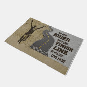 Een oude ruiter en de finishlijn van zijn leven deurmat (Schuin)