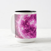 Een Outer Space Roze Ster Tweekleurige Koffiemok (Voorkant links)