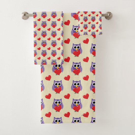 Een 'Owly Love Pattern' Bad Handdoek (Insitu)
