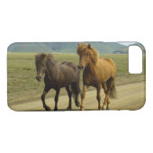 Een paar bruine IJslandse pony's Case-Mate iPhone Case (Achterkant (Horizontaal))