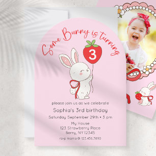 Een paar Bunny Strawberry Pink verjaardagsfoto Kaart