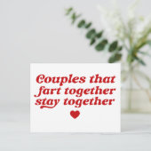 Een paar dat samen met elkaar Valentijn blijven Feestdagenkaart (Staand voorkant)