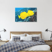 Een paar gele tangs canvas afdruk (Insitu (Slaapkamer))