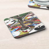 Een paar kriks, plastic onderzetters met kurk acht (Linkerzijde)