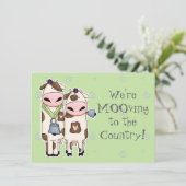 een paar leuke koeien met een bewegende aankondigi aankondiging (Staand voorkant)