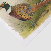 Een paar met Ring verbonden fazanten in een grijs  Tissuepapier (Detail)