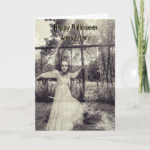 Een paar op de Zwing Halloween Jubileum Card met v