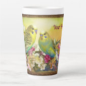 Een paar Schattigee parkieten met tekst Latte Mok (Voorkant)