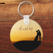 Een paar staan tijdens de zonsondergang sleutelhan sleutelhanger (Voorkant)