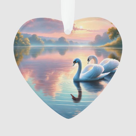 Een paar zwanen glijden op een sereen meer ornament (voorkant)