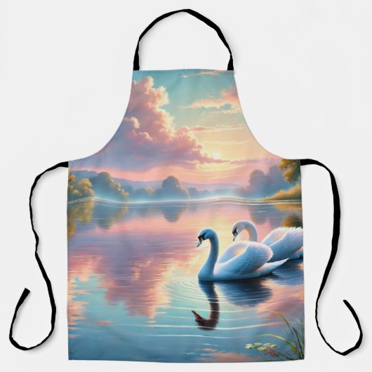 Een paar zwanen glijden op een sereen meer schort (Voorkant)