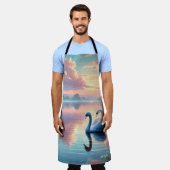 Een paar zwanen glijden op een sereen meer schort (Gedragen)