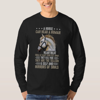 Een paard kan een menselijke hartslag op zijn mins t-shirt