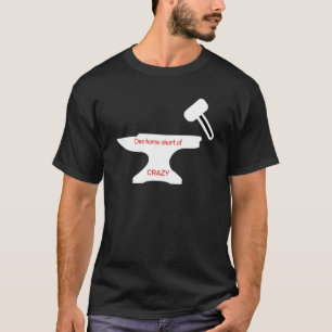 Een paard met een gekke grappigheid t-shirt