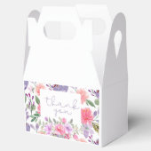 Een Paarse cadeaudoos voor baby's met een snotjapj Bedankdoosjes (Geopend)