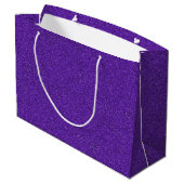 Een paarse glinsterende cadeautas met witte handva (Achterkant Gekanteld)
