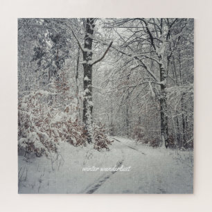 Een pad door het betoverde winterbos legpuzzel
