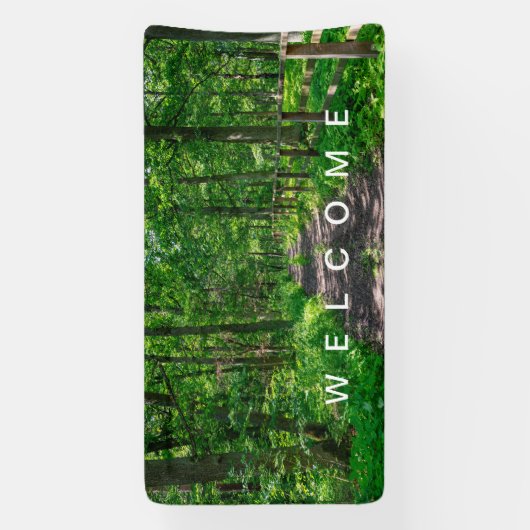 Een pad in het groene bos spandoek (Verticaal)