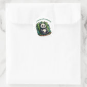 Een panda met bamboe ronde sticker (Tas)