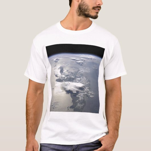 Een panoramisch uitzicht van het eiland Hispaniola T-shirt (Voorkant)