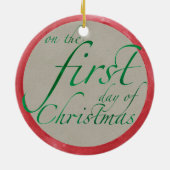 Een pap in een kerstversiering met perenbomen keramisch ornament (Achterkant)