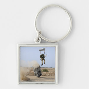 Een pararescueman valt het gebied binnen sleutelhanger